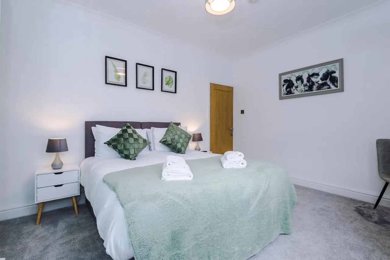Holiday home Phillip House Villa Chester